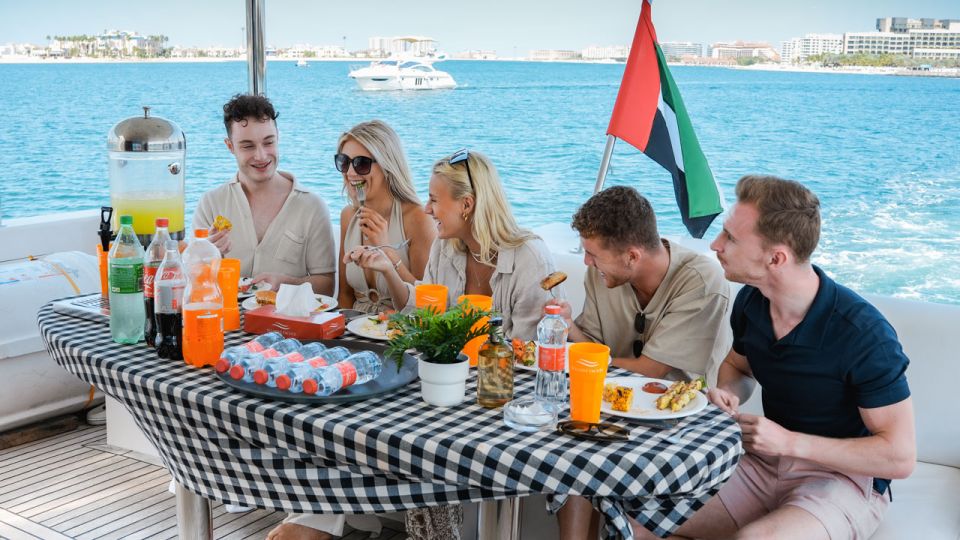 Dubai Marina Yacht Tour with Breakfast or BBQ